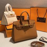 Retro-style clasp large-capacity women's handbag - Image 19