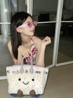 Swiss Candy Sprite Pattern Zipper Closure Handbag - Image 9