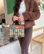 Retro Green Plaid Smiley Handbag with Leather Handle - Image 6
