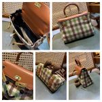 Retro Green Plaid Smiley Handbag with Leather Handle - Image 4