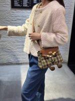 Retro Green Plaid Smiley Handbag with Leather Handle - Image 9