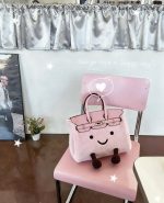 Kawaii Pink Furry Smiley Handbag with Metal Lock - Image 7