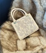 Retro Floral Embroidery Crossbody Bag for Women - Image 3