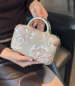 Elegant Floral Sequin Box Clutch for Women - Image 4