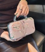 Elegant Floral Sequin Box Clutch for Women - Image 6
